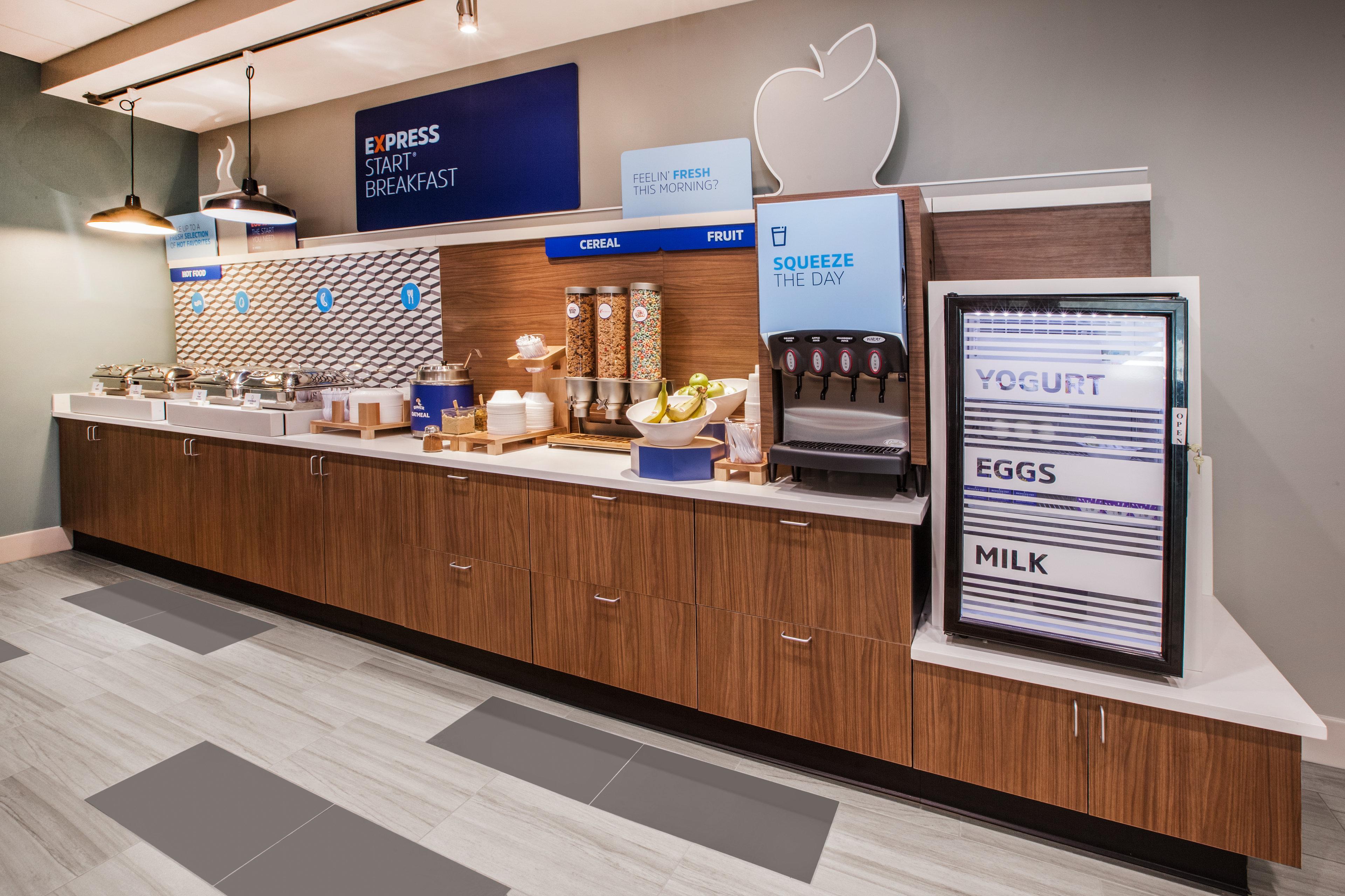 Express & By Ihg Platteville