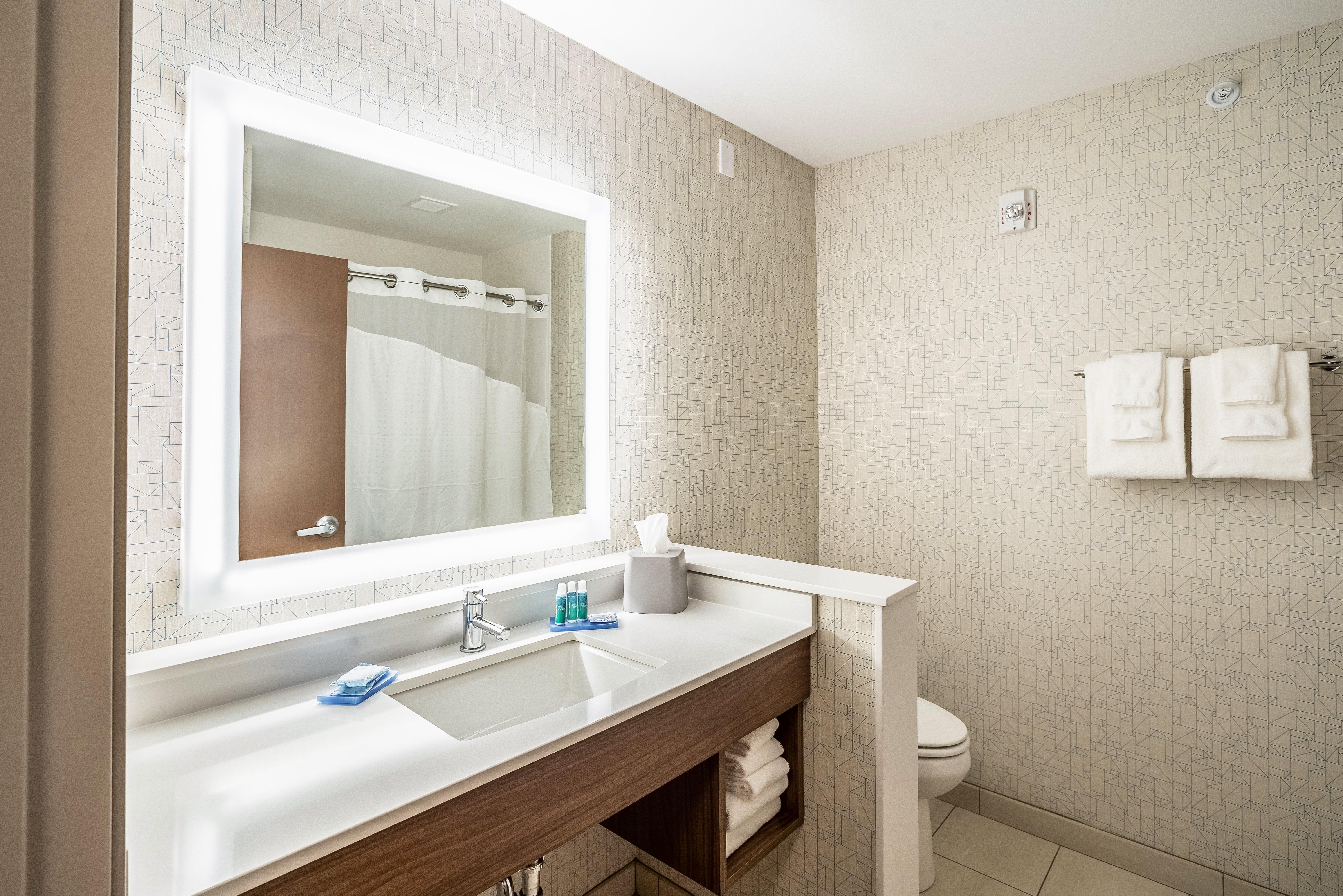Holiday Express & By Ihg Platteville