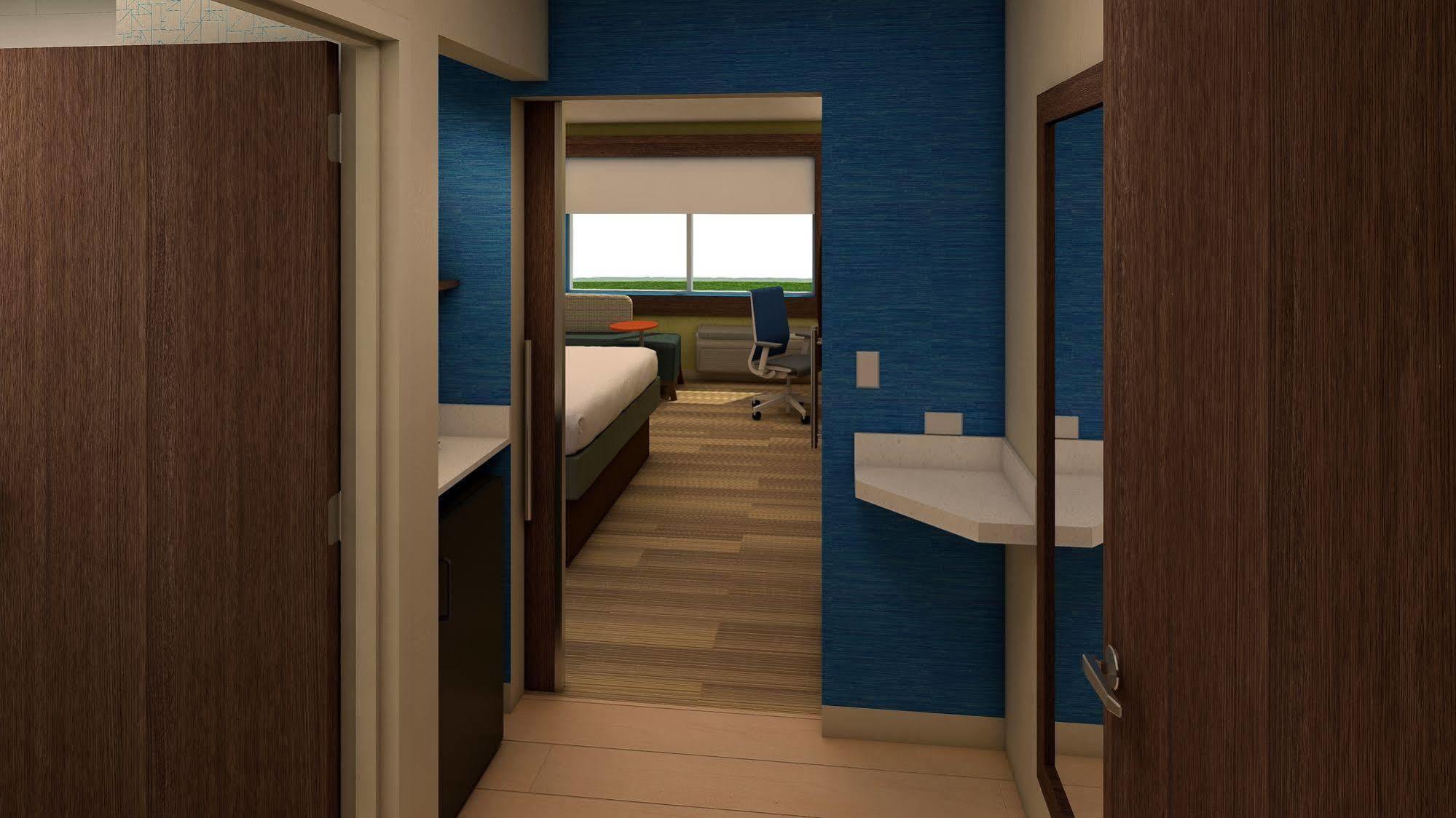 Hotel Express & By Ihg 3*
