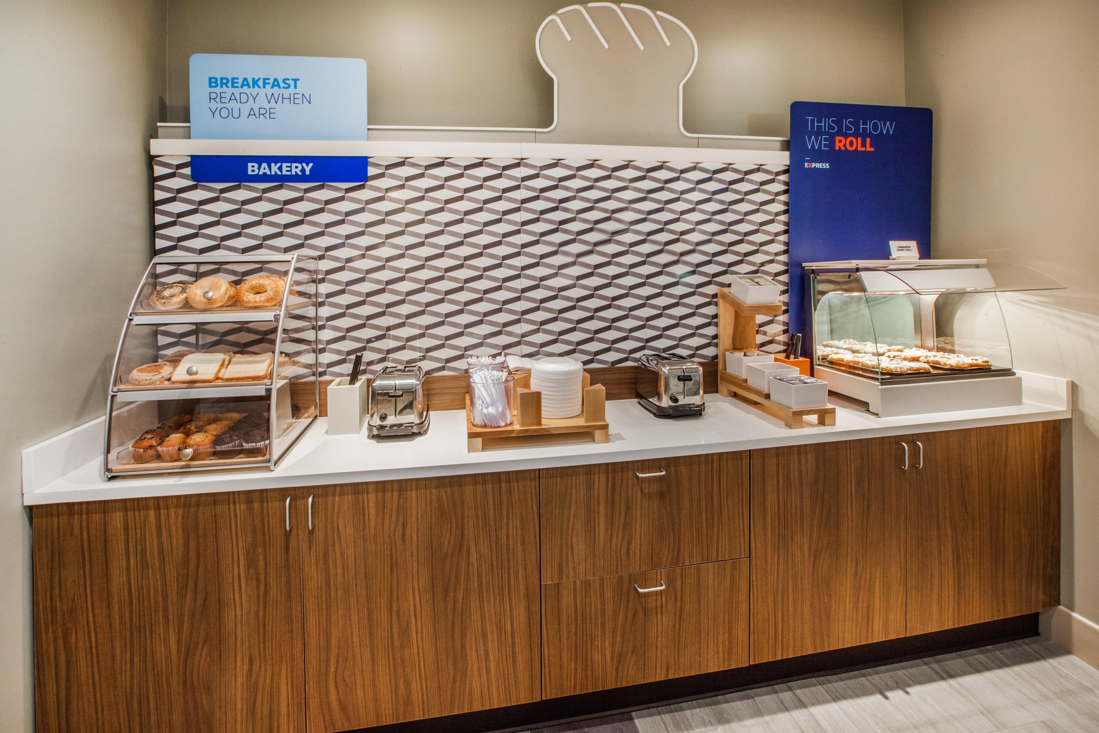 Express & By Ihg Hotel