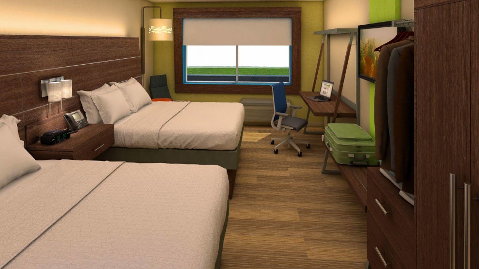 Express & By Ihg Hotel Platteville