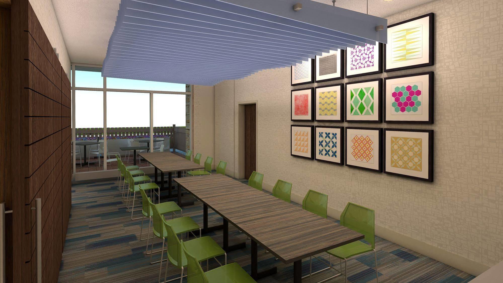 Hotel Express & By Ihg Platteville